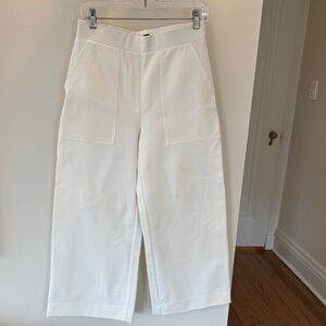 Stretchy High-Rise Wide Leg Pants in White